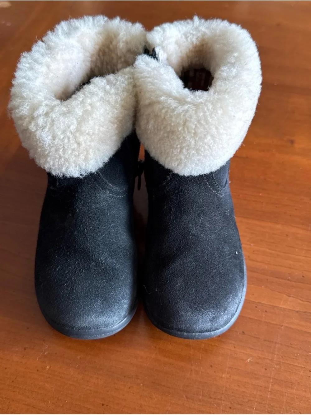 UGG Black Kids Suede Boots with Cream Faux-Shearling Cuff Size 7